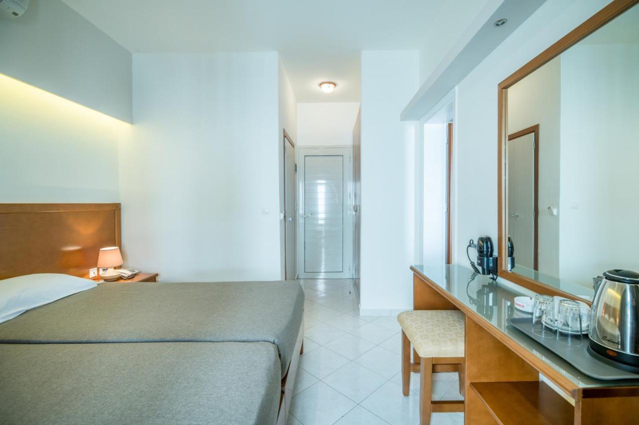 Hiona Holiday Hotel Palekastro Luaran gambar